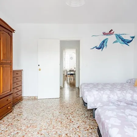 Amplio Y Luminoso Con Gran Azotea-solarium Privada Nerja