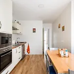 Amplio Y Luminoso Con Gran Azotea-solarium Privada *