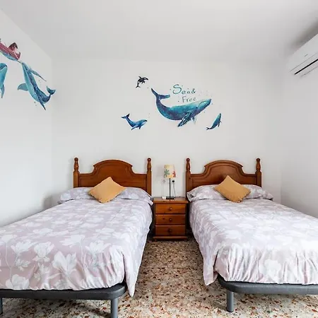 Appartement Completo Con 3 Amplios Y Gran Azotea Privada Nerja