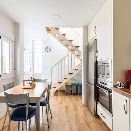 Completo Con 3 Amplios Y Gran Azotea Privada *