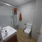 Amplio Y Luminoso Apartamento Con Gran Azotea-Solarium Privada