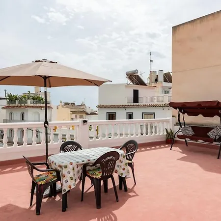 Amplio Y Luminoso Con Gran Azotea-solarium Privada * Nerja