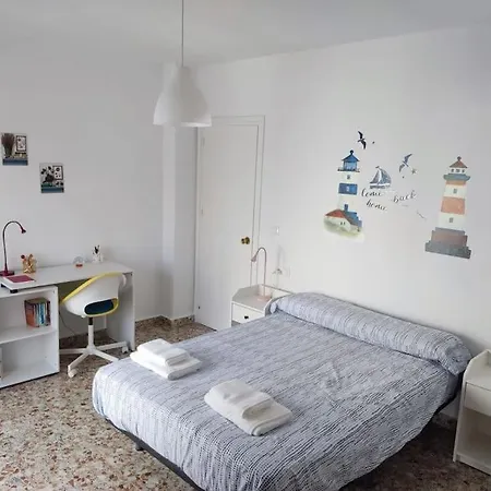 Amplio Y Luminoso Con Gran Azotea-solarium Privada Nerja