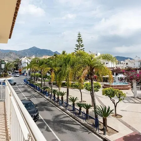 Completo Con 3 Amplios Y Gran Azotea Privada *