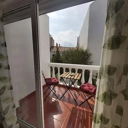 Amplio Y Luminoso Con Gran Azotea-solarium Privada * Nerja