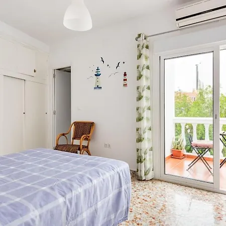 Completo Con 3 Amplios Y Gran Azotea Privada Nerja