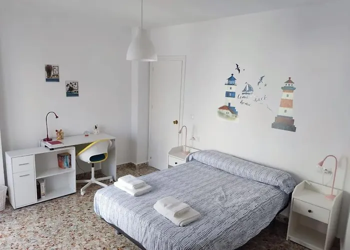 Completo Con 3 Amplios Y Gran Azotea Privada Nerja