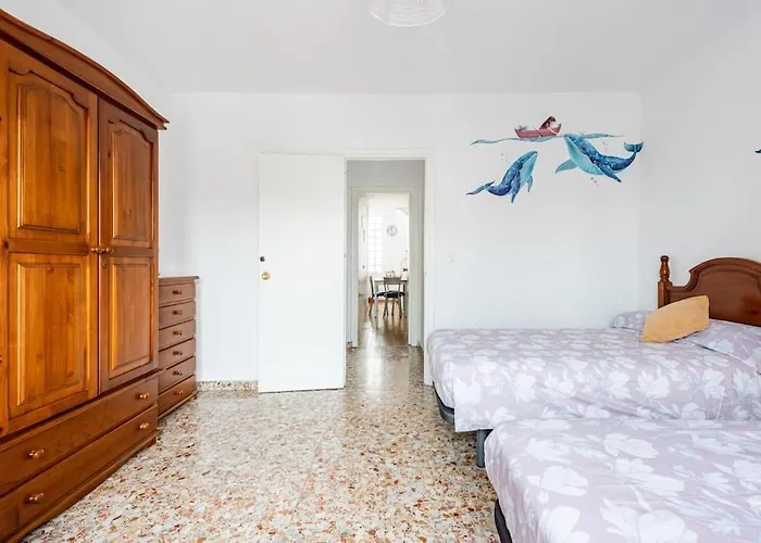 Completo Con 3 Amplios Y Gran Azotea Privada Nerja