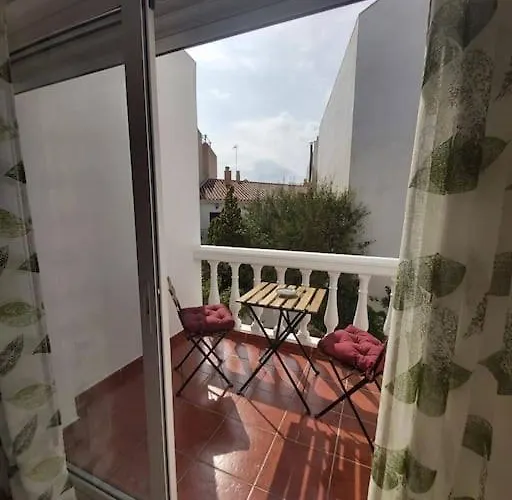 Completo Con 3 Amplios Y Gran Azotea Privada * Nerja