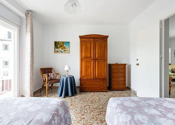 Apartament Completo Con 3 Amplios Y Gran Azotea Privada *