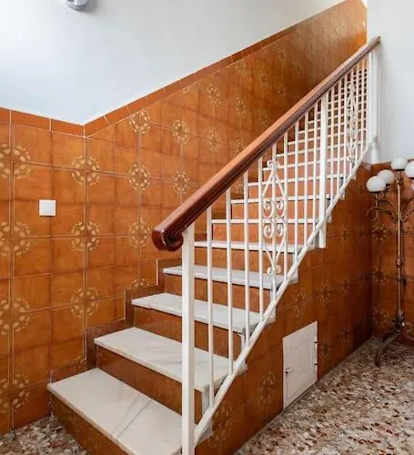 Completo Con 3 Amplios Y Gran Azotea Privada Nerja