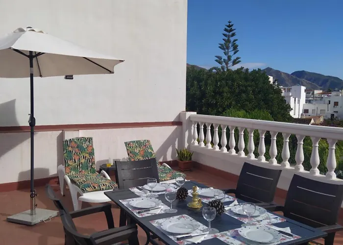 Completo Con 3 Amplios Y Gran Azotea Privada * Nerja